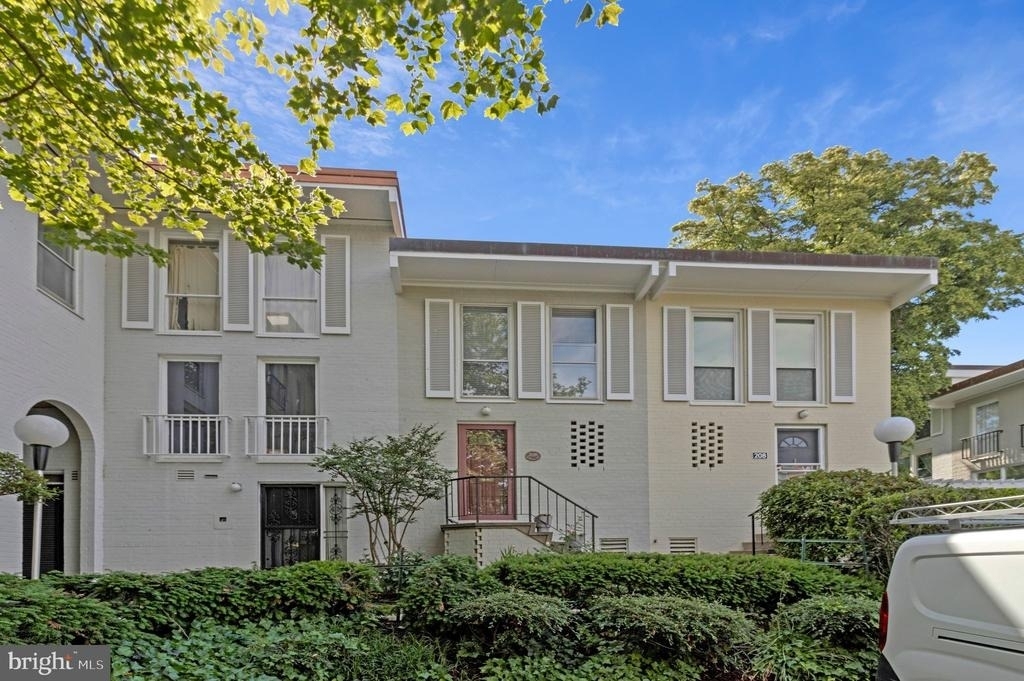 206 G Street Sw - Photo 4