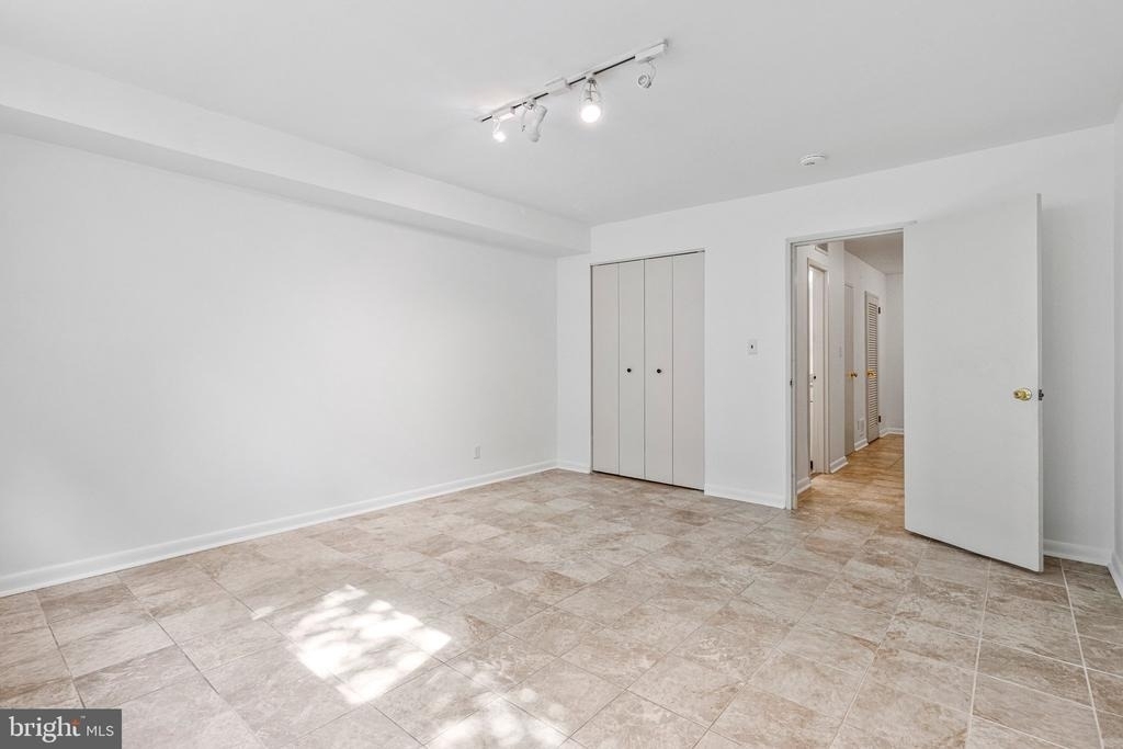 206 G Street Sw - Photo 41
