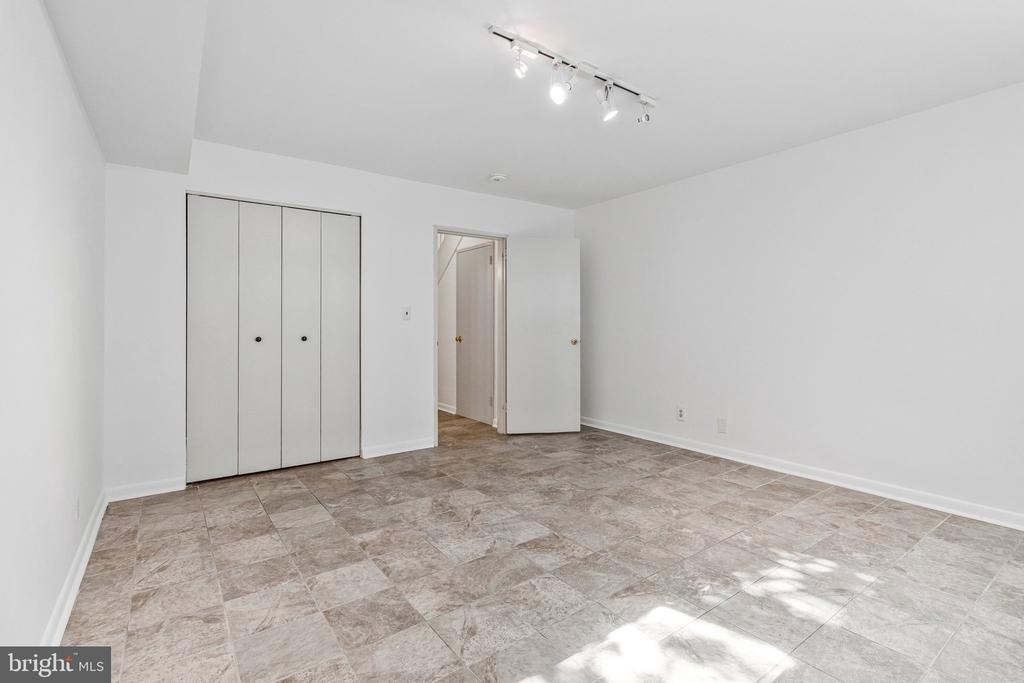 206 G Street Sw - Photo 40