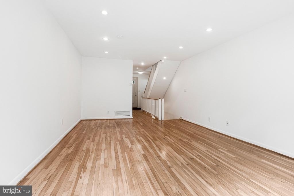 206 G Street Sw - Photo 36