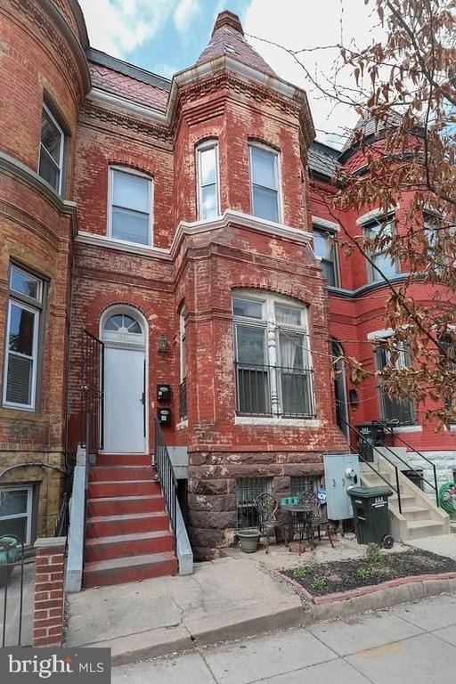 1451 W Street Nw - Photo 0