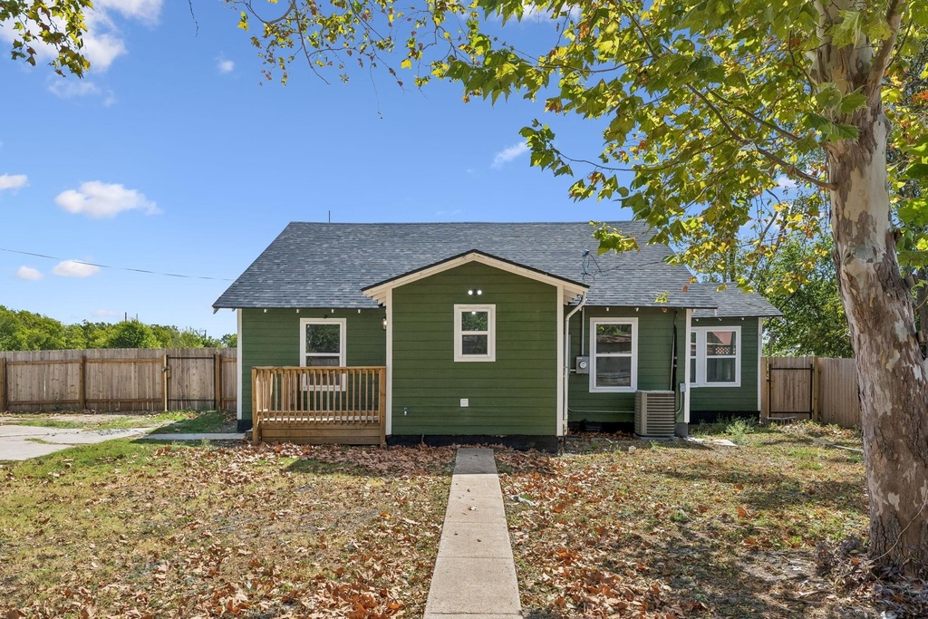223 Nw Front St - Photo 33