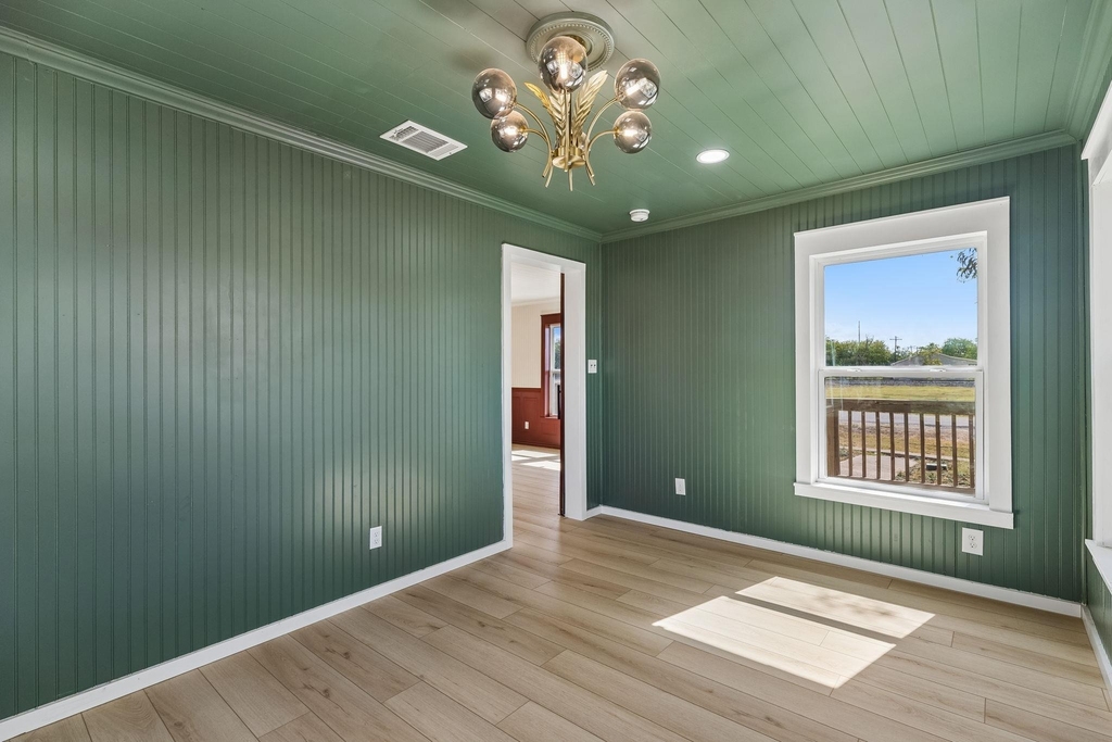223 Nw Front St - Photo 13