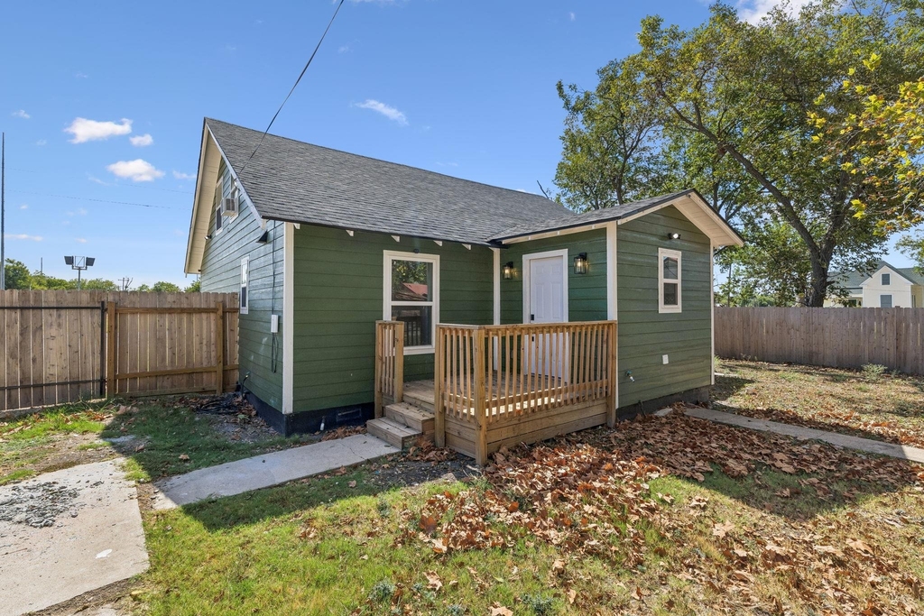 223 Nw Front St - Photo 31