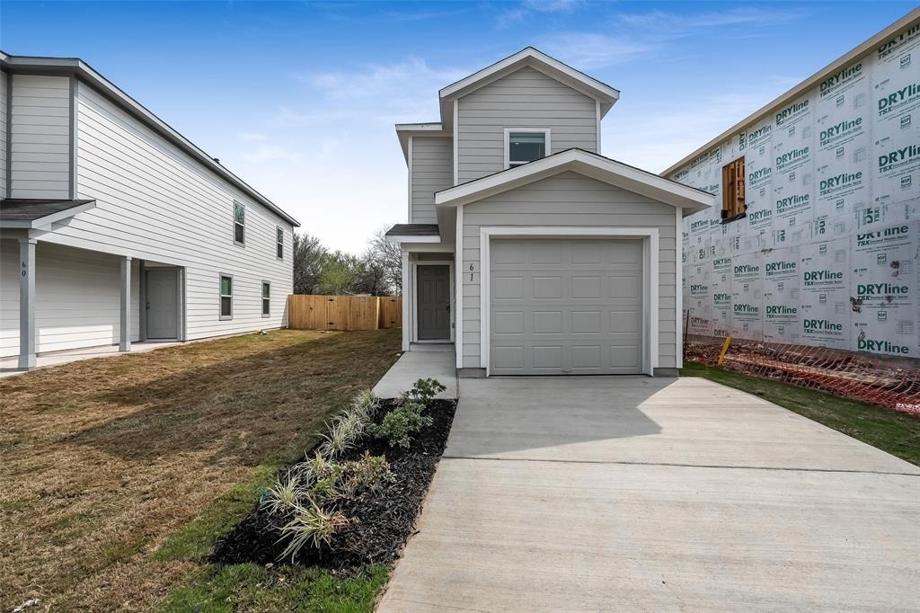 61 Trinity Cir - Photo 0