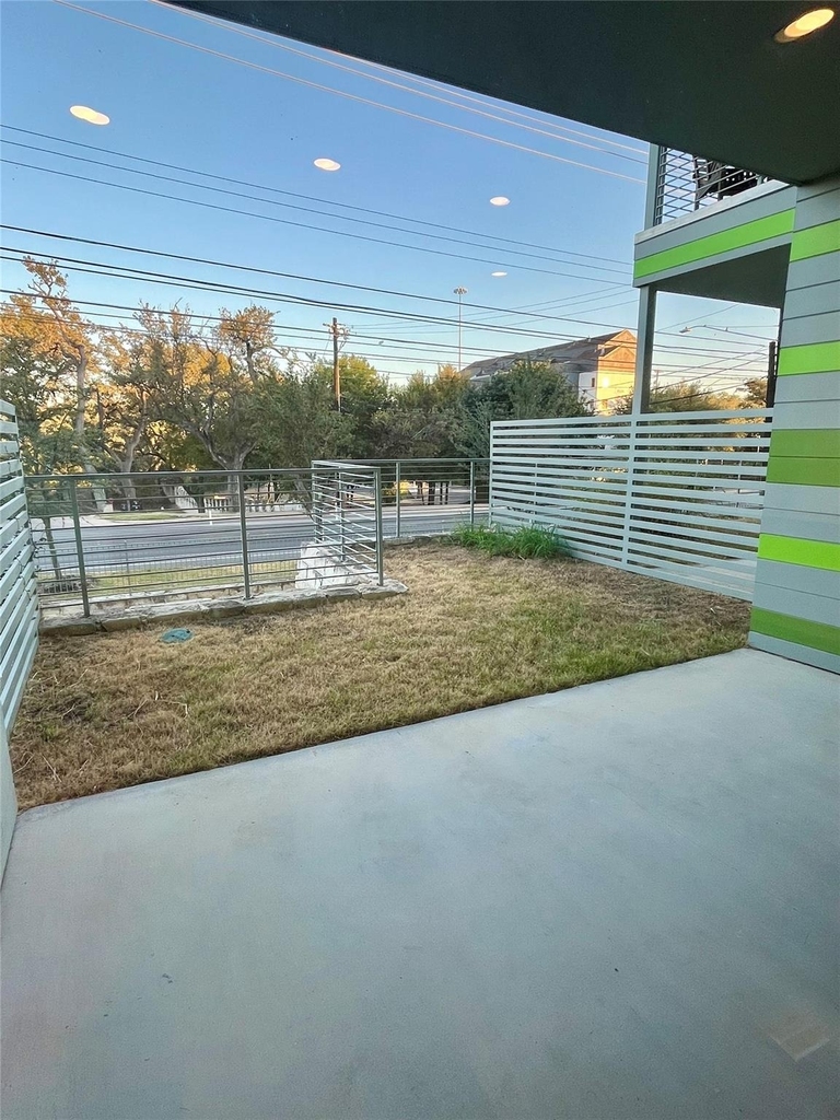 4004 Banister Ln - Photo 8