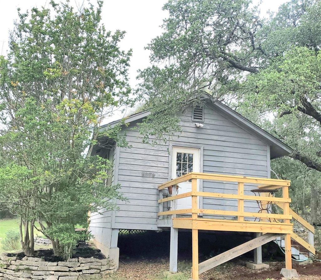 1052 Hidden Hills Dr - Photo 0