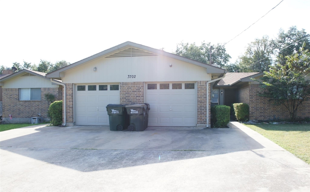 3702 Rocky Hollow Trl - Photo 2