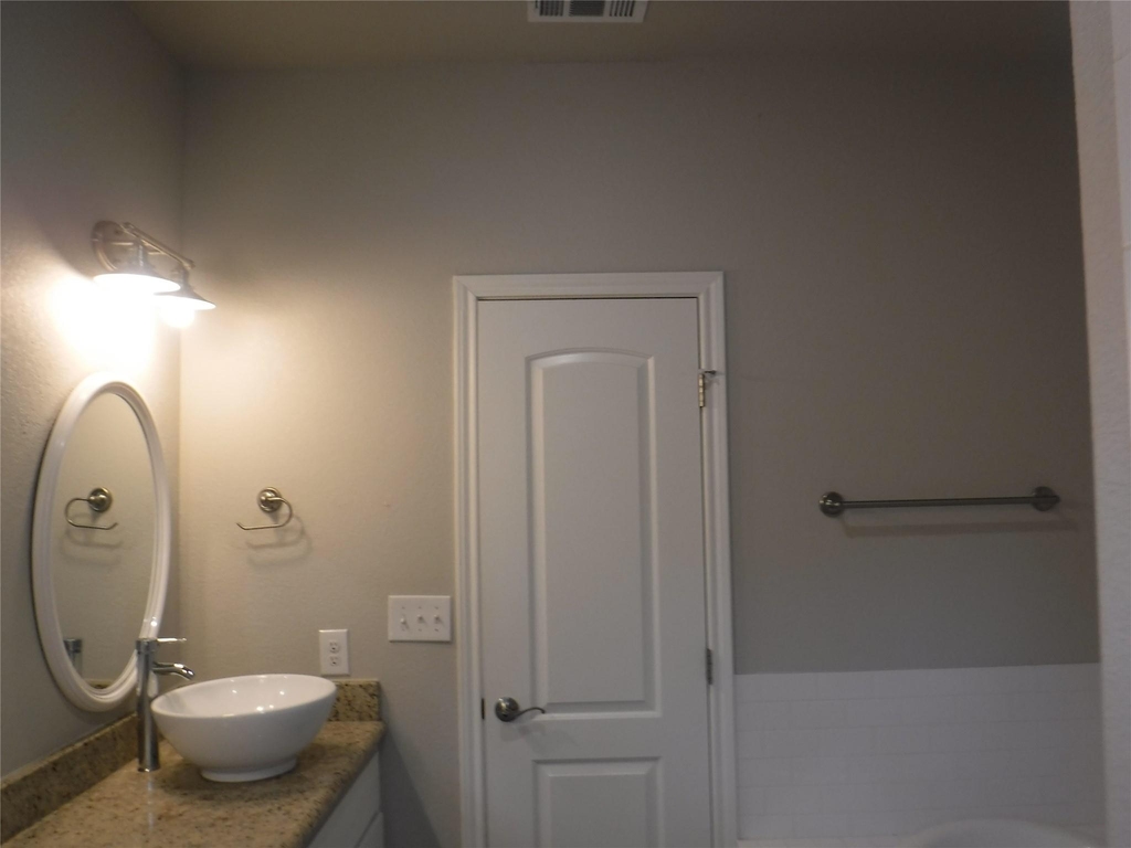 1506 Packsaddle Trl - Photo 7