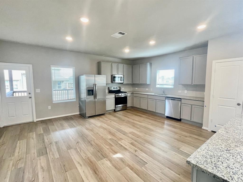 6708 Covina Ln - Photo 2