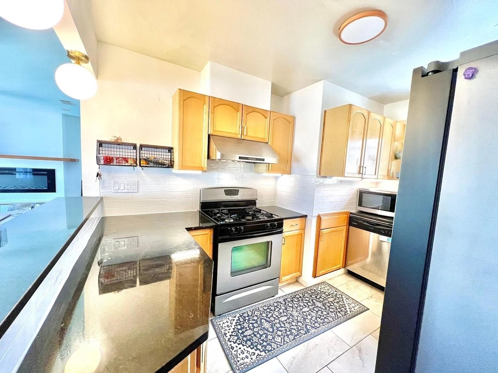 2203 N Plains Ave - Photo 4
