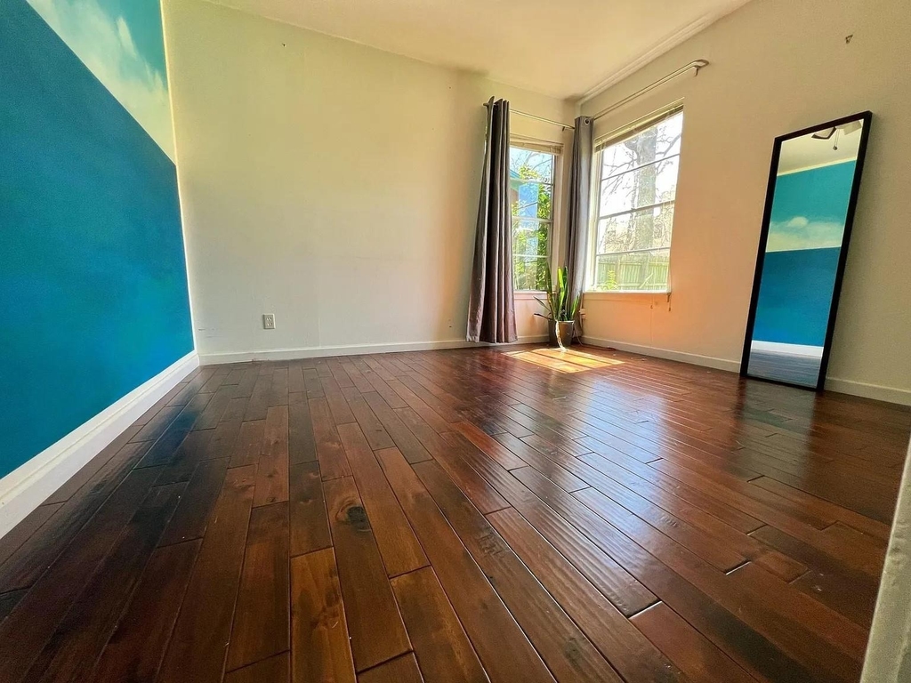 2203 N Plains Ave - Photo 8