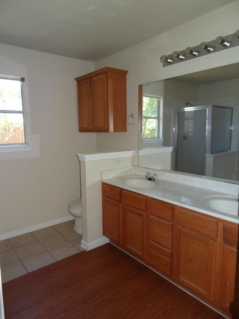 21000 Godolophin Ct - Photo 3