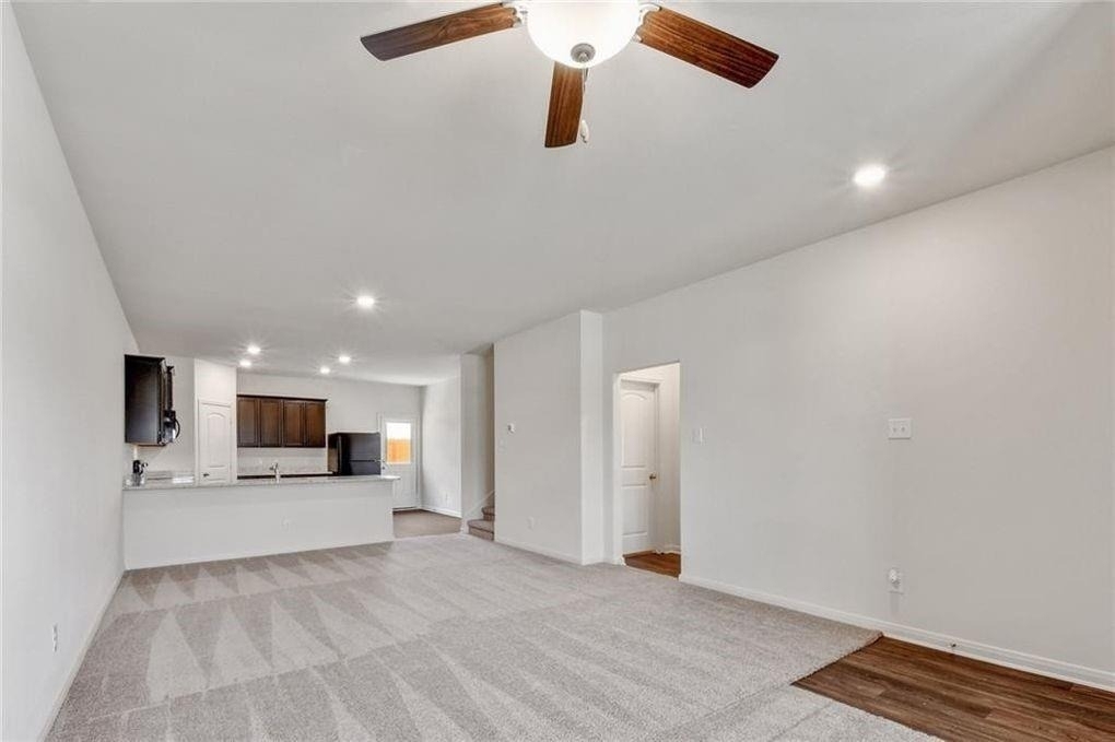 317 Hyacinth Way - Photo 7