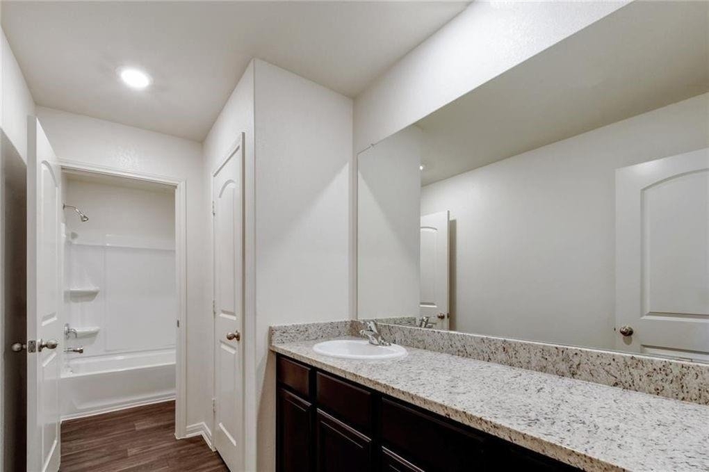 317 Hyacinth Way - Photo 11