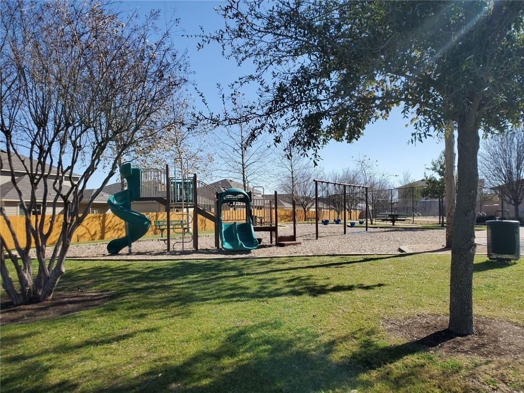 317 Hyacinth Way - Photo 2