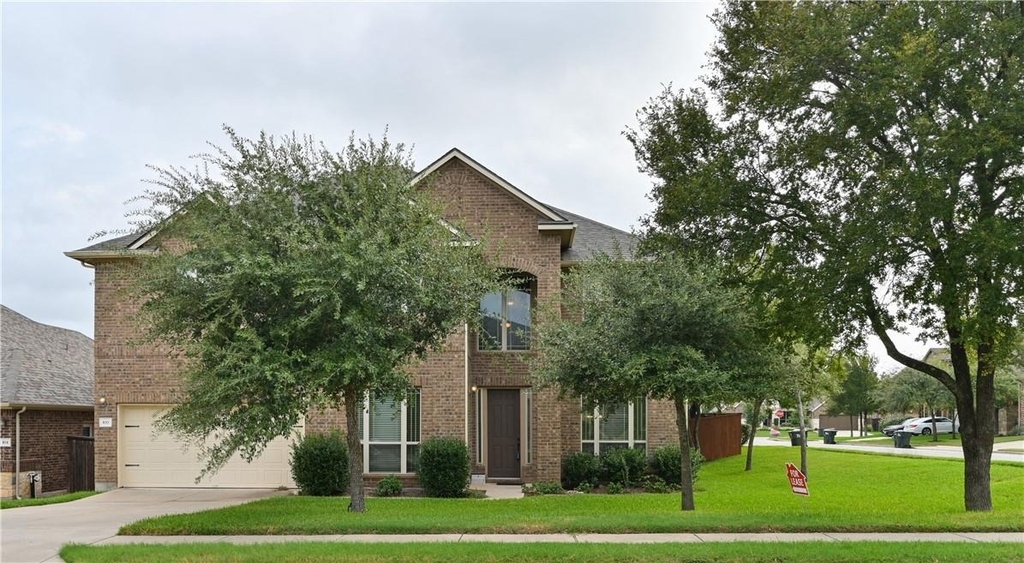 100 Lake Mineral Wells Dr - Photo 2