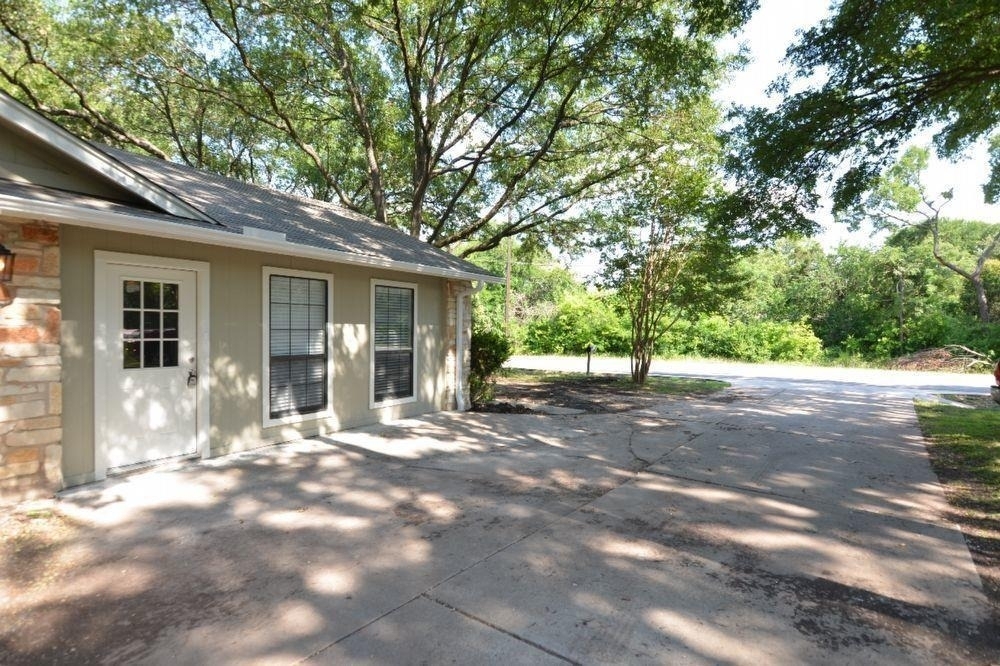 203 County Glen St - Photo 12