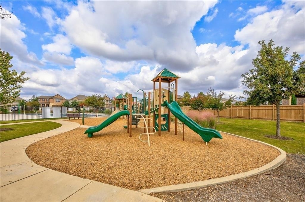 205 Tordesillas Dr - Photo 28