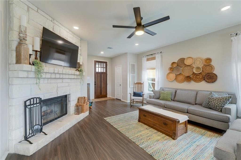 205 Tordesillas Dr - Photo 1