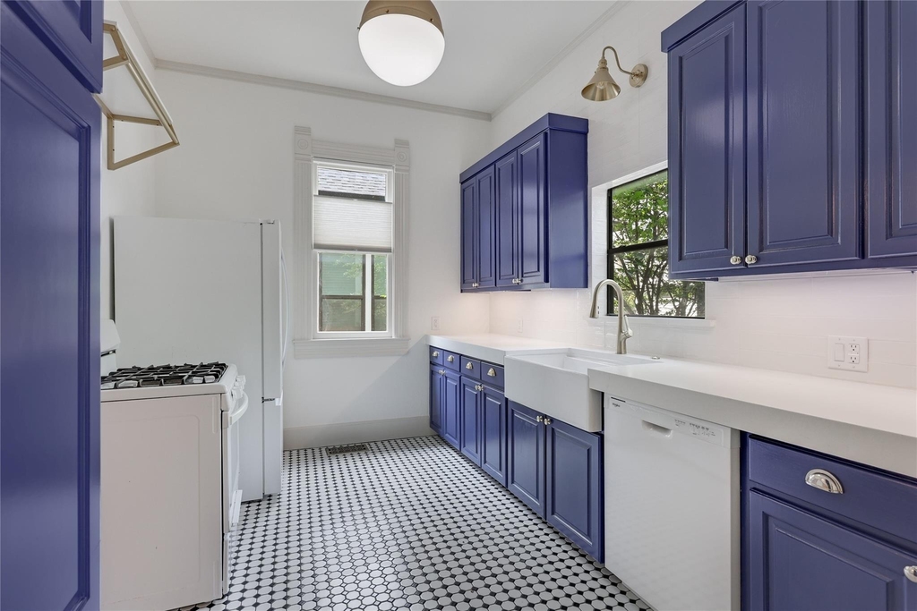 904 Willow St - Photo 7