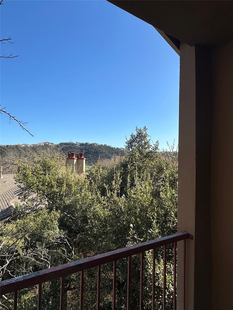 6804 N Capital Of Texas Highway - Photo 10