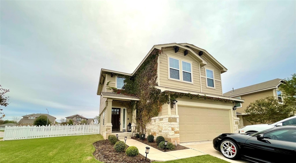 609 Tumlinson Fort Way - Photo 0