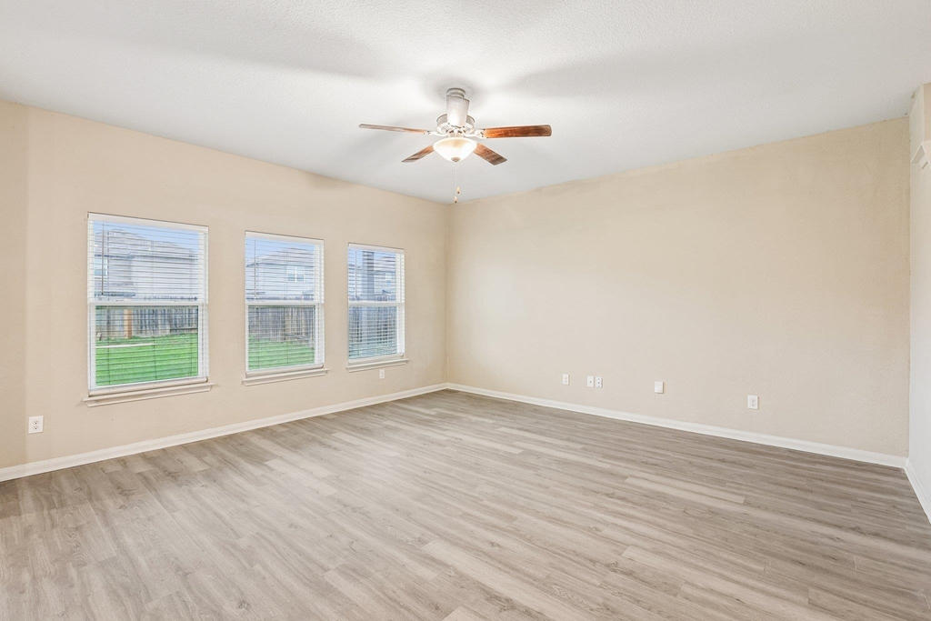117 Cherry Tree Ln - Photo 5