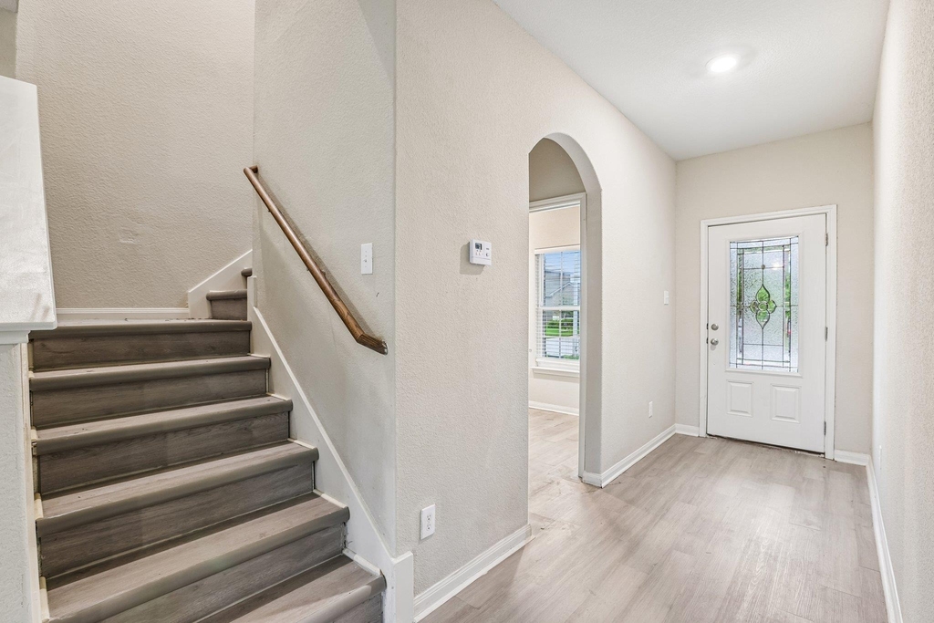 117 Cherry Tree Ln - Photo 4