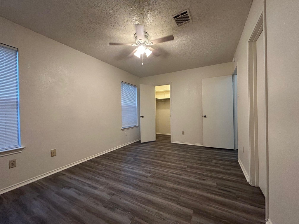 5927 Kevin Kelly Pl - Photo 9