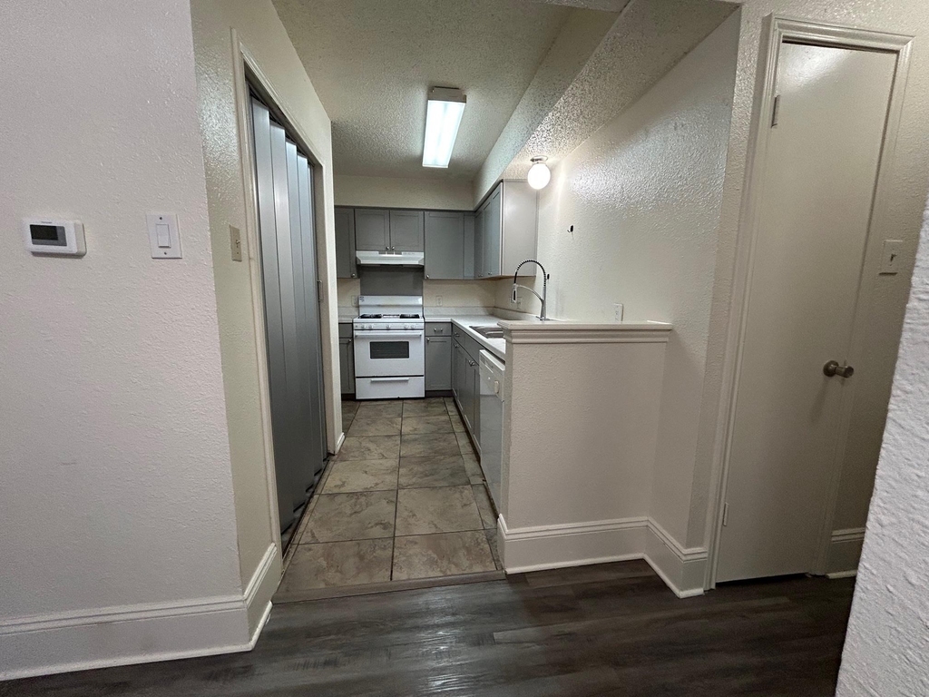 5927 Kevin Kelly Pl - Photo 3