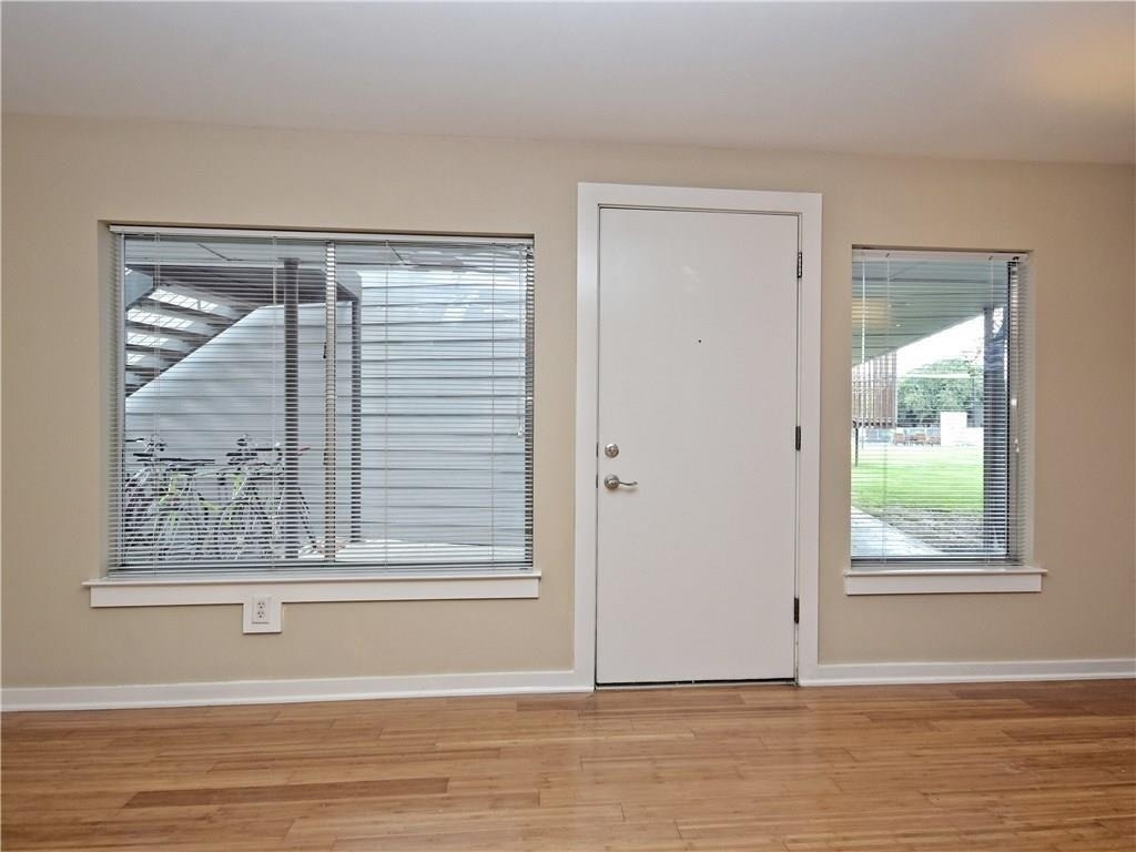 2200 Dickson Dr - Photo 13
