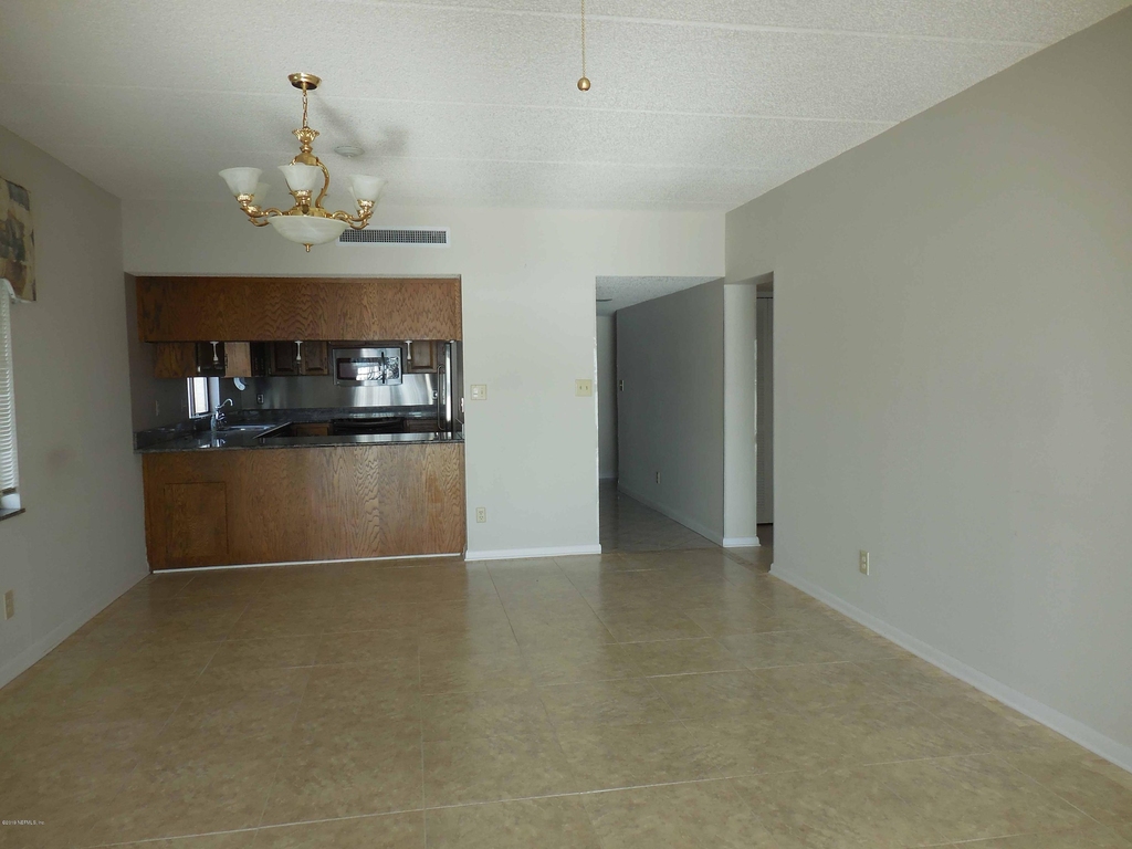 2280 Shepard Street - Photo 5