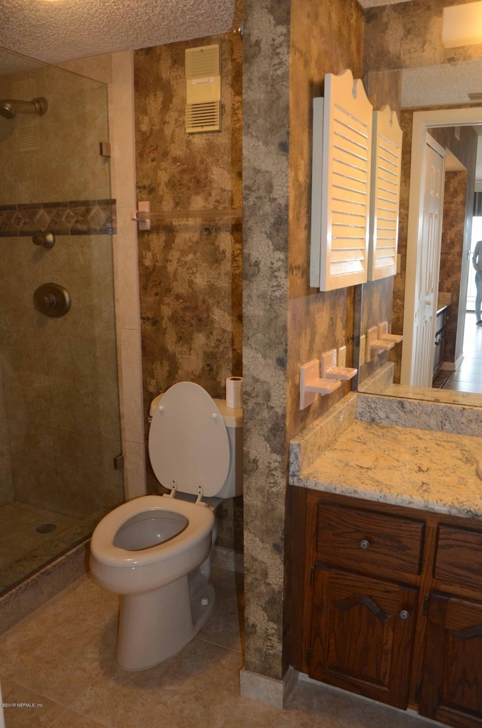 2280 Shepard Street - Photo 8