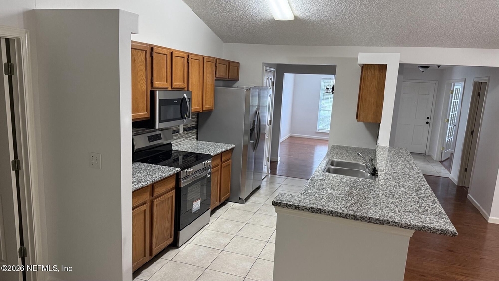 1872 Suwannee River Drive - Photo 2