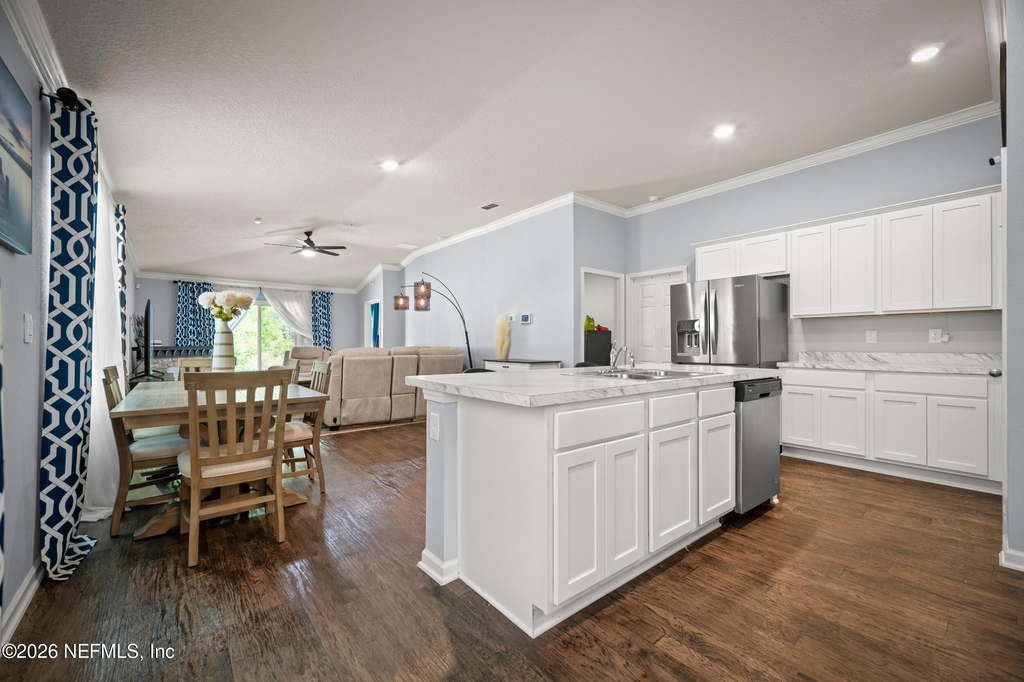 6092 Bucking Bronco Drive - Photo 6