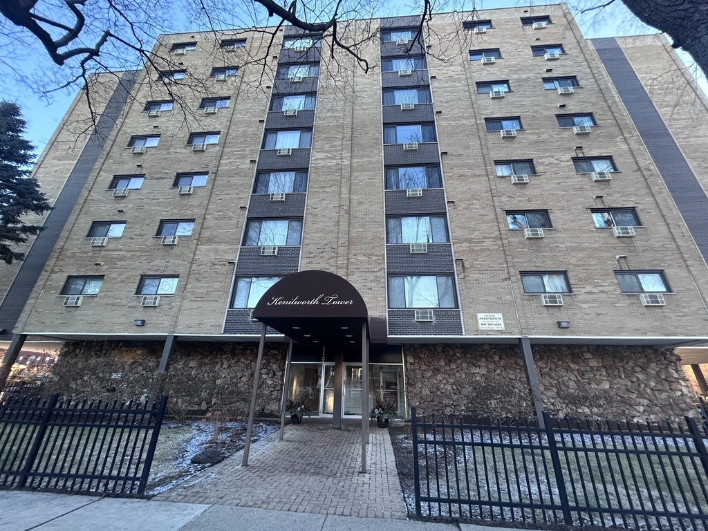 110 N Kenilworth Avenue - Photo 0