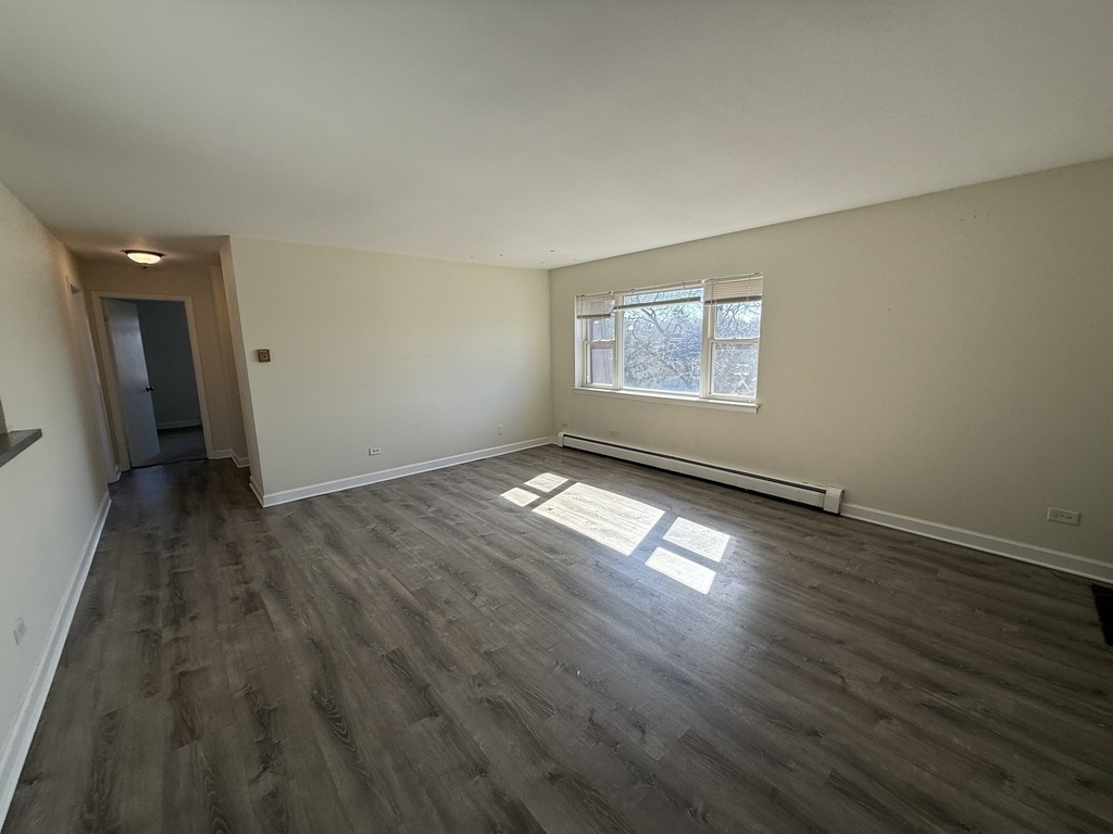 1039 College Avenue - Photo 1