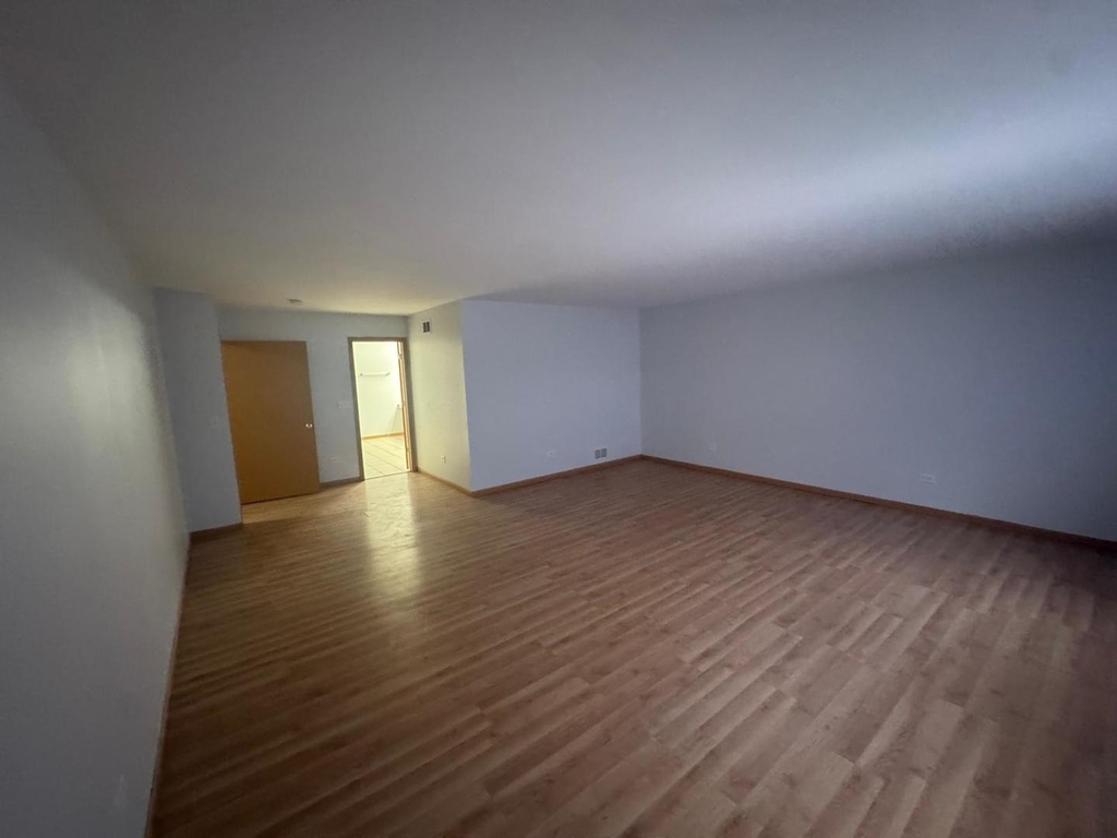 655 Winston Drive - Photo 5