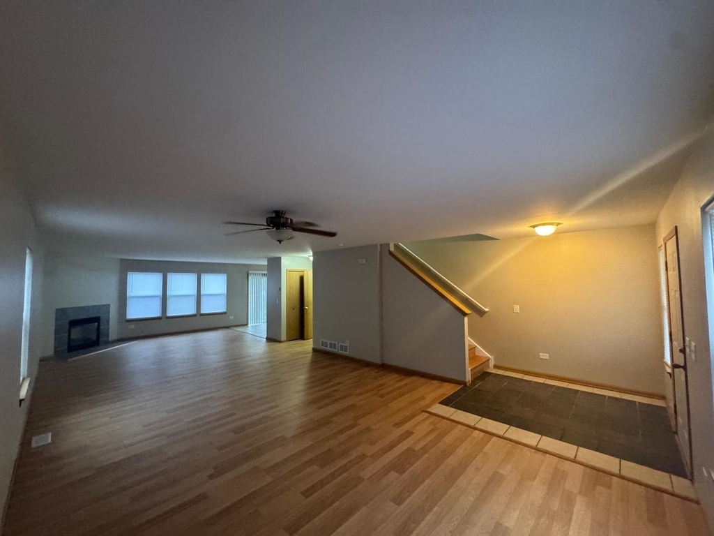 655 Winston Drive - Photo 2