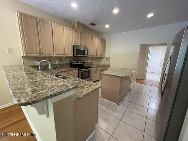 8907 Hampton Landing Drive E - Photo 7