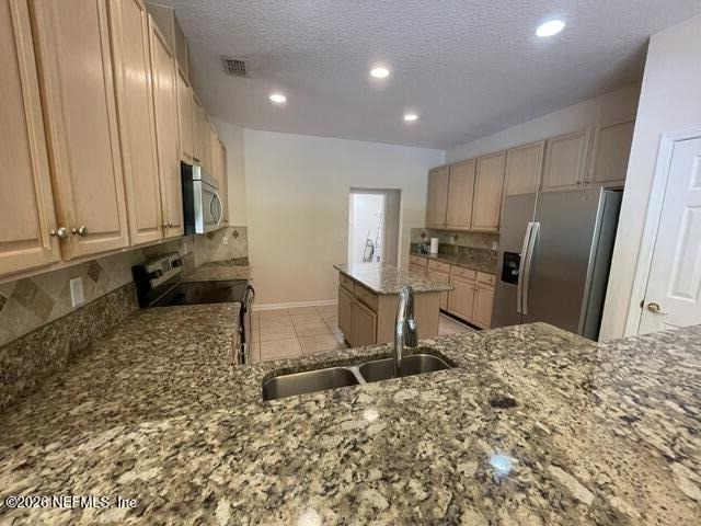 8907 Hampton Landing Drive E - Photo 11