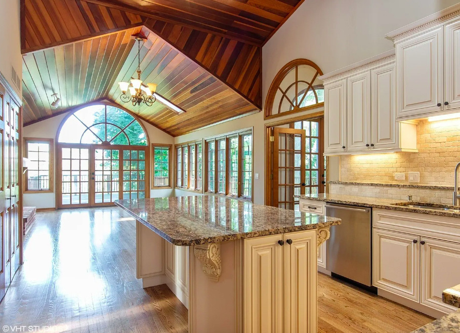 1551 Edgewood Road - Photo 6