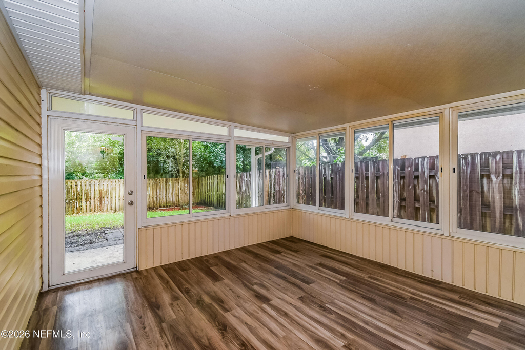 12579 Woodfield Circle W - Photo 12