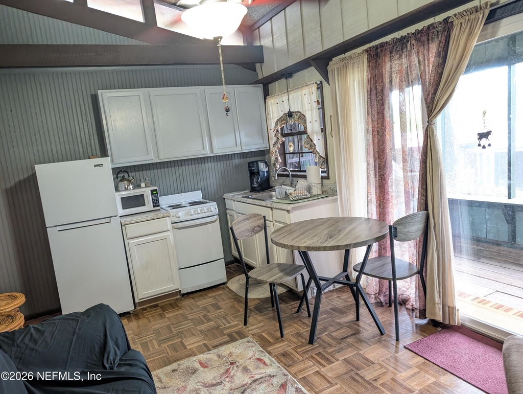 183 Sherman Drive Circle - Photo 4