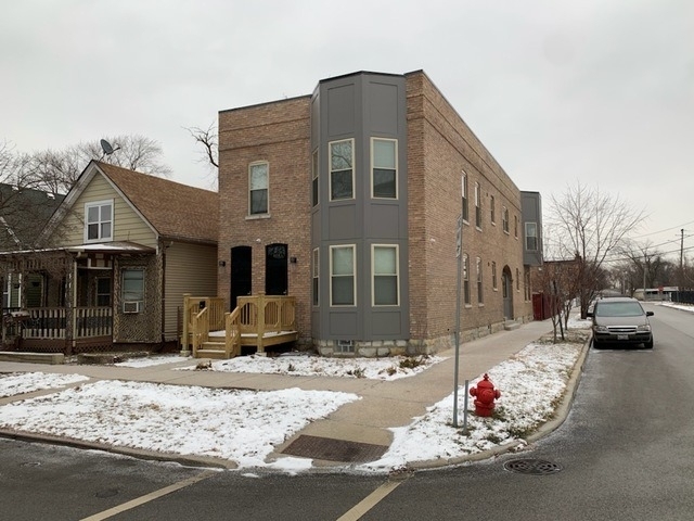 13443 Greenwood Avenue - Photo 0