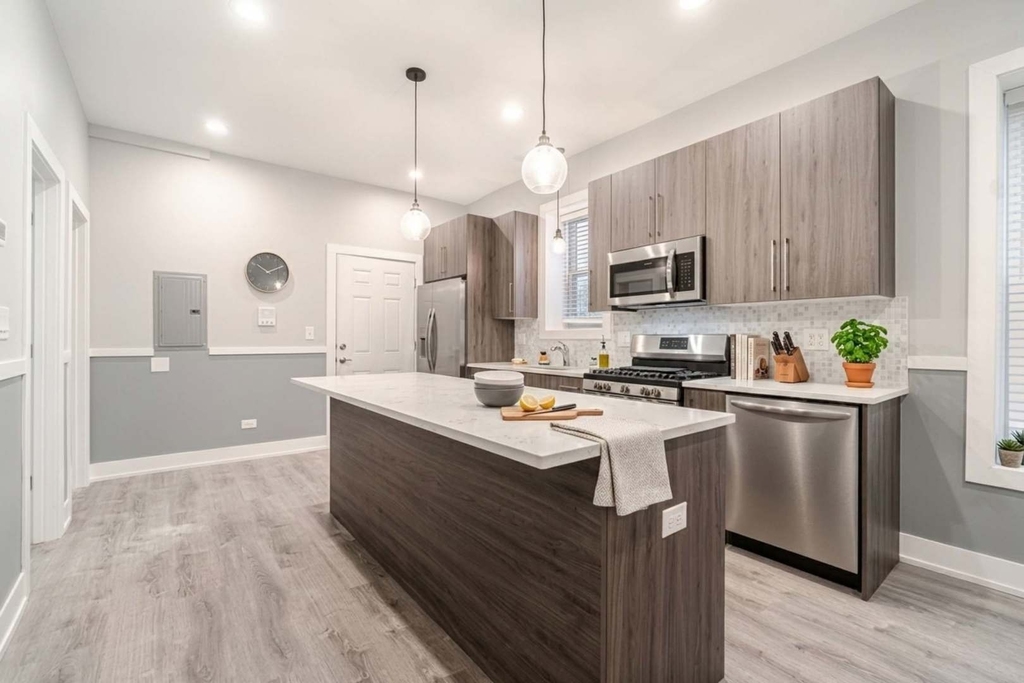 13443 Greenwood Avenue - Photo 5