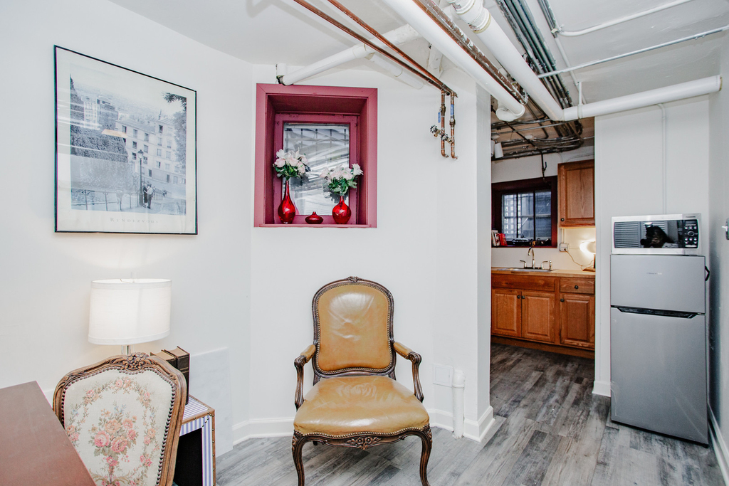 622 W Briar Place - Photo 15