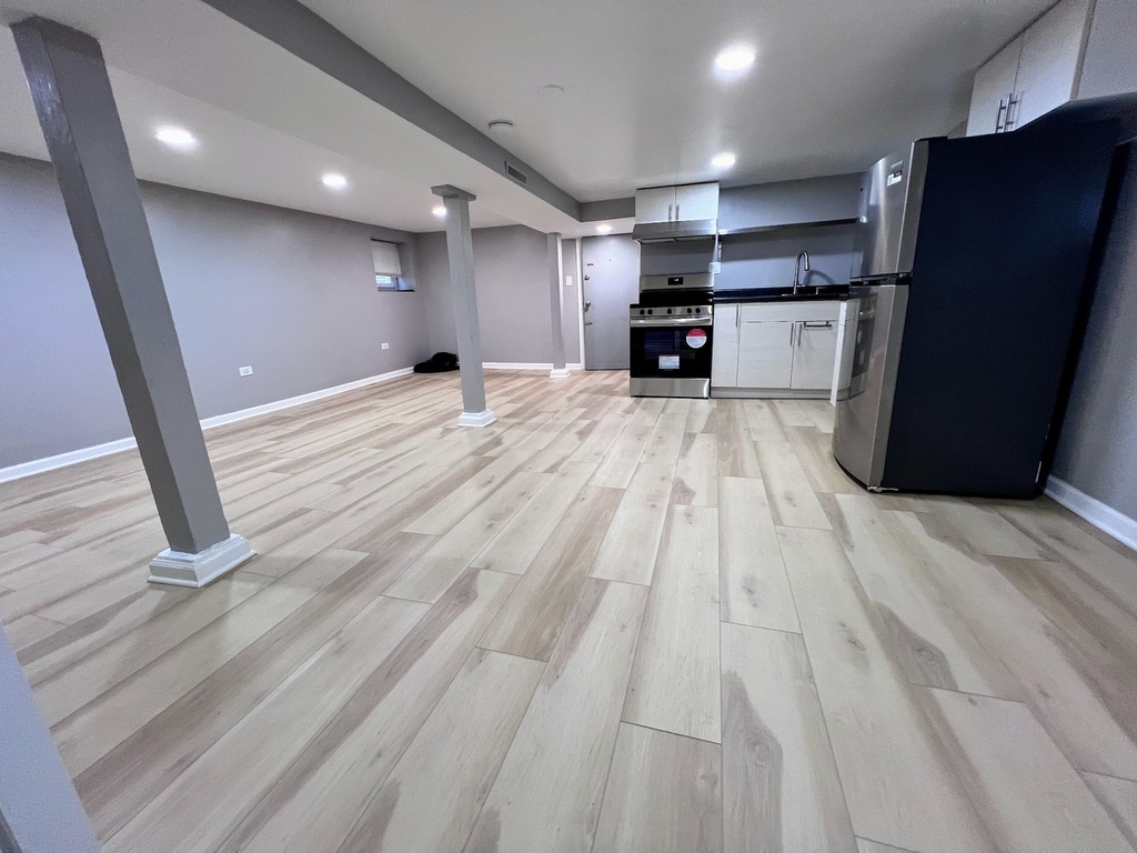 5628 W Eastwood Avenue - Photo 4