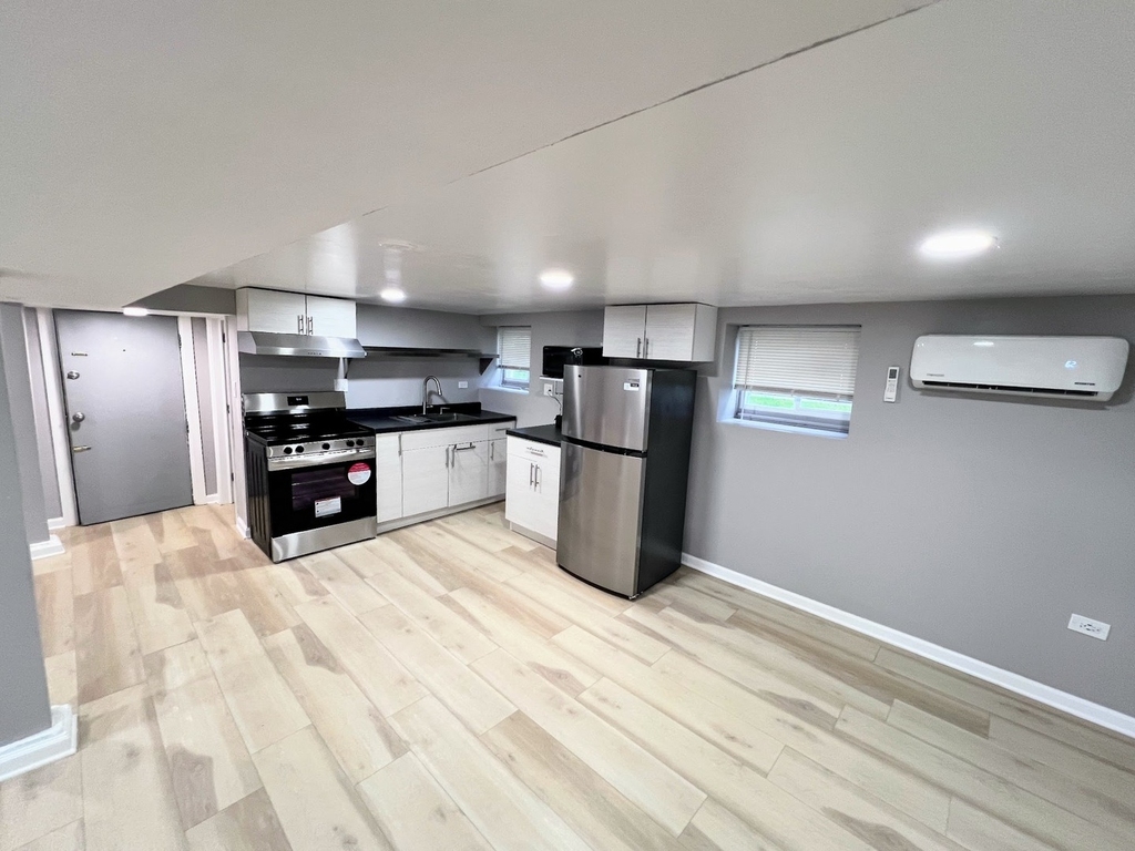 5628 W Eastwood Avenue - Photo 1